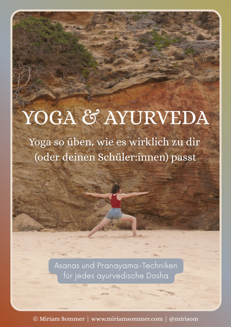 Die Titelseite des kostenlosen Ebooks "Yoga & Ayurveda" mit dem Zusatz: Yoga so üben, wie es wirklich zu dir (oder deinen Schüler:innen) passt